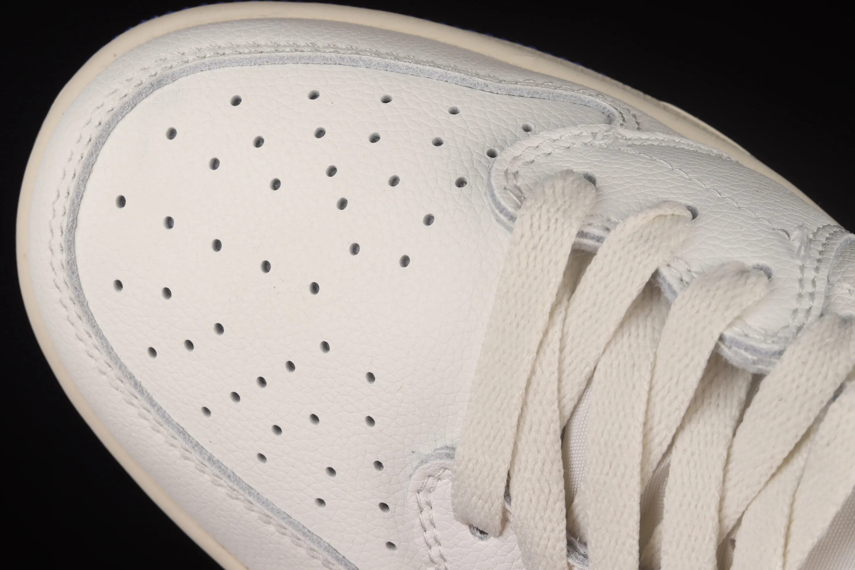 All categories Air Jordan Jordan series basketball shoes Air Jordan 1 Low Travis Scott x Air Jordan 1 Low AJ1 Joe 1 white and blue inverted low-top cultural sneakers DM7866-166